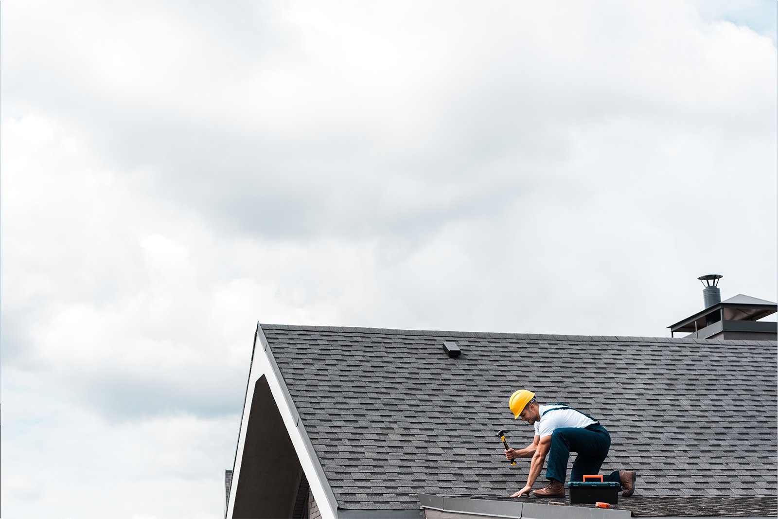 Should I Stay Home During Roof Replacement?